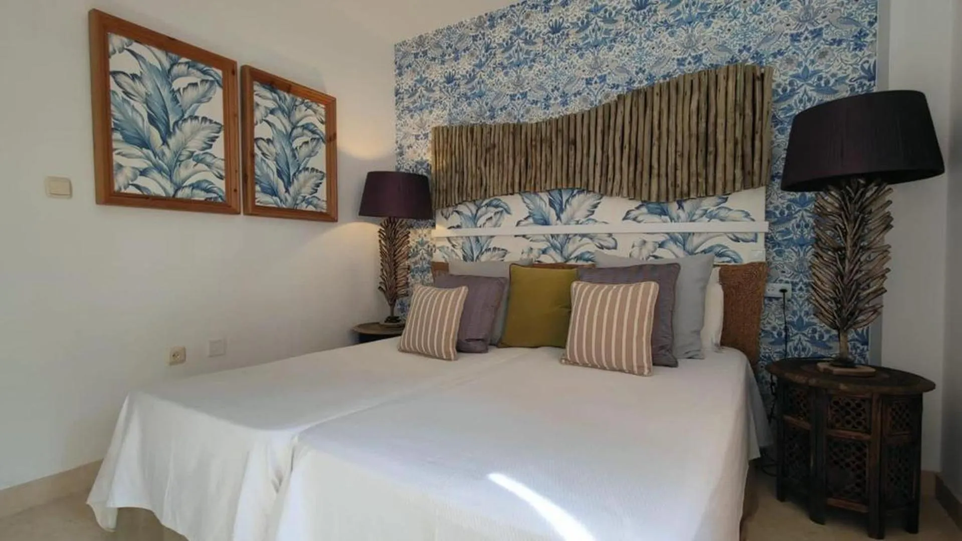 Apartment Chambao Suite Marbella Cabopino Beach Spain