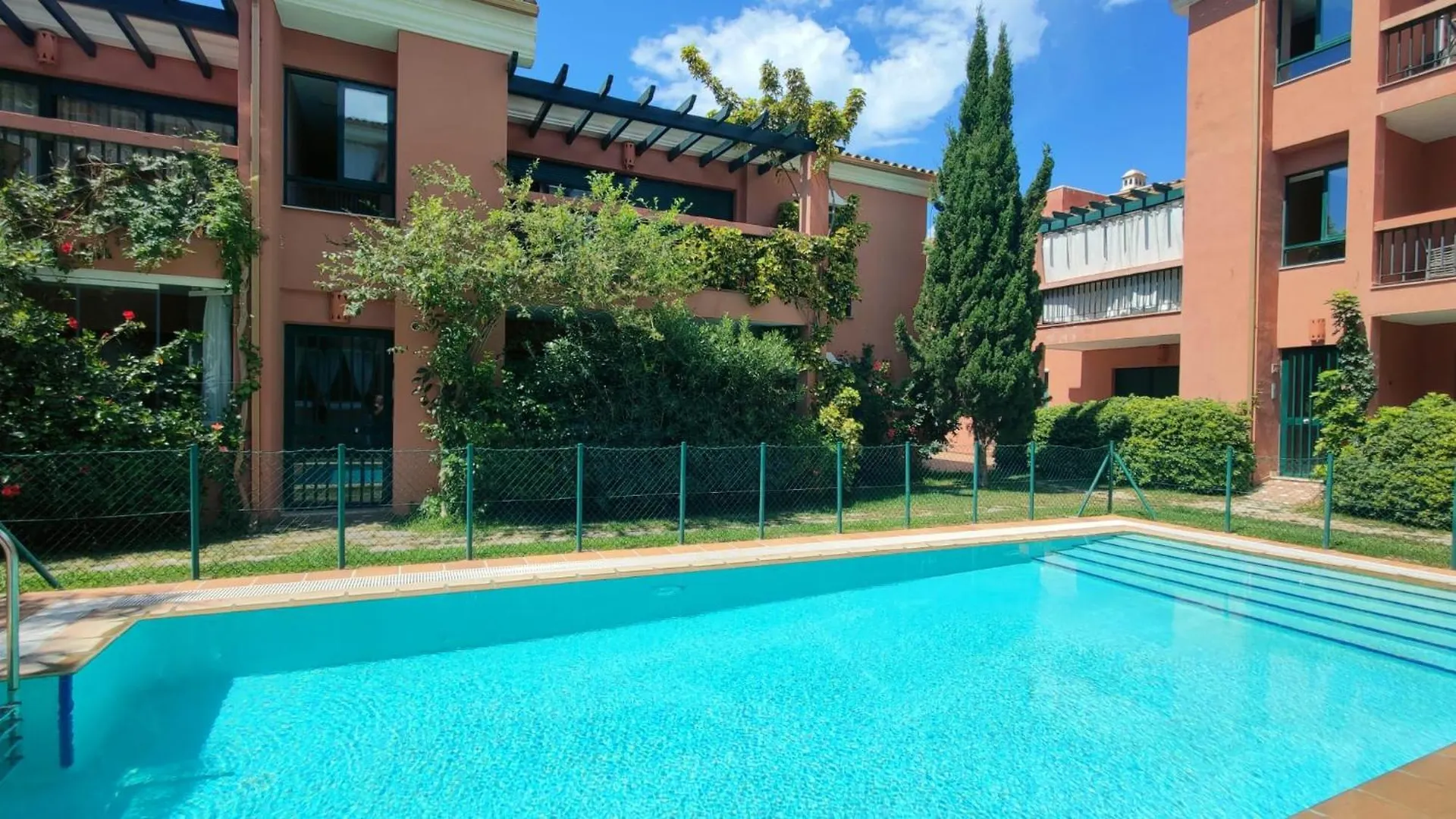 Chambao Suite Marbella Cabopino Beach Apartment